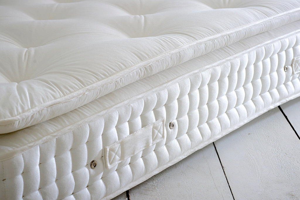 1838 joseph chelsea beds 139482 WEB