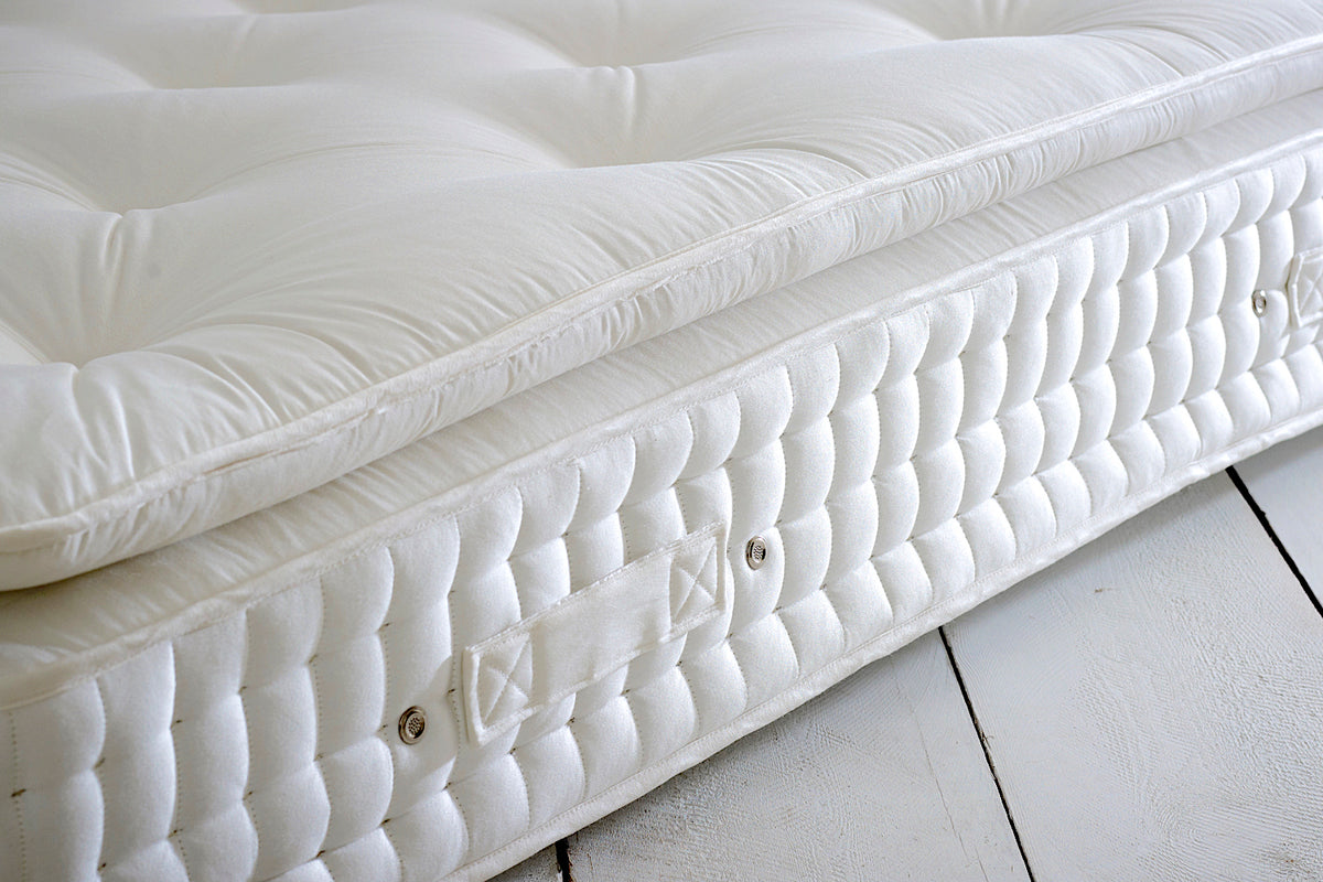 1838 joseph chelsea beds 139482 WEB