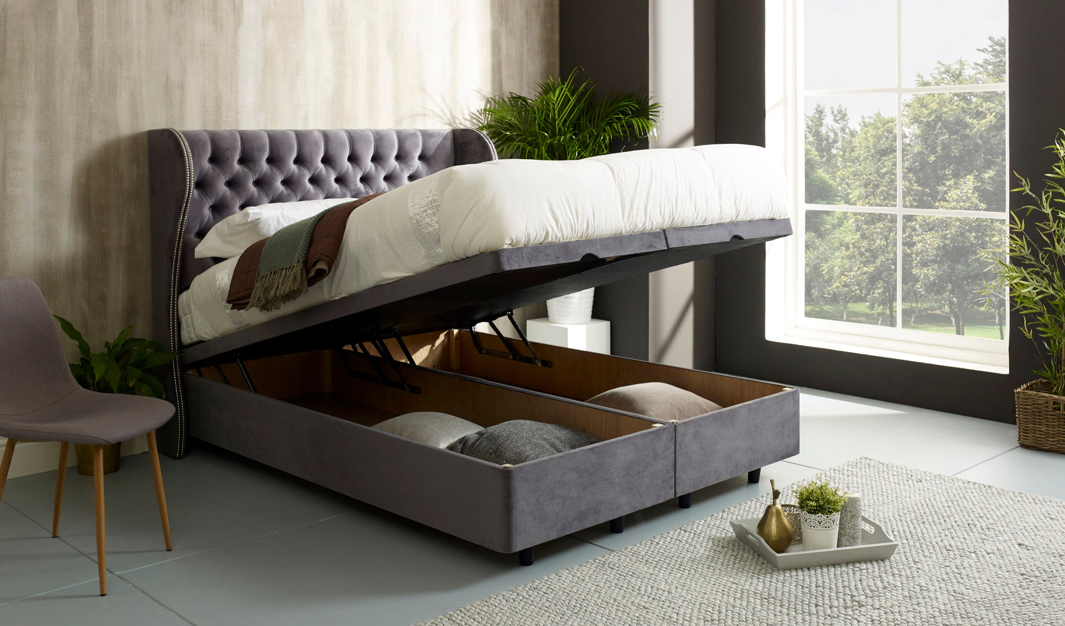 Floating Universal Divan Base